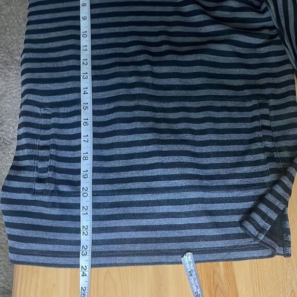 Talbots black/gray striped 3/4 sleeve turtleneck top women's P - Picture 12 of 12